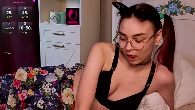 EddieChery's Live XXX Chat