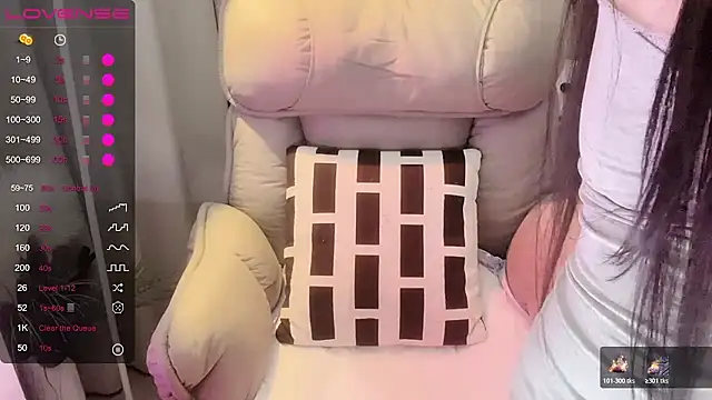 Monica-666888- Show Webcam