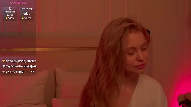 MollyHilton 现场XXX聊天