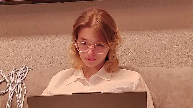 Silva-Tailll's Live XXX Chat