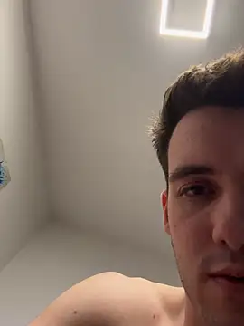 Show modela Raveman na web-kameri