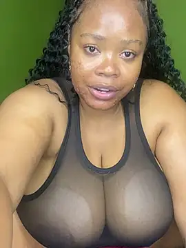 LunaCovennのライブXXXチャット