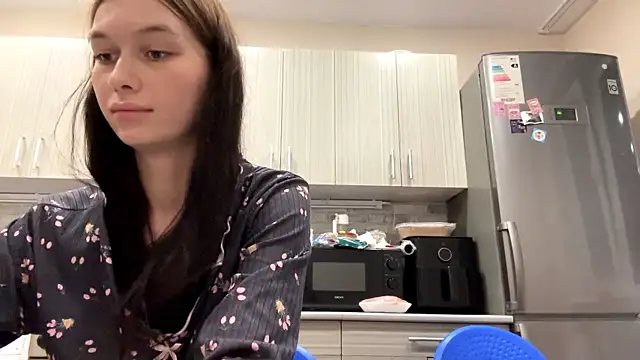 LaraDraggoo Live XXX-chat