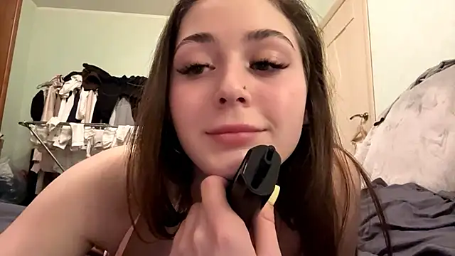 Adel_strongwoman Pertunjukan Webcam