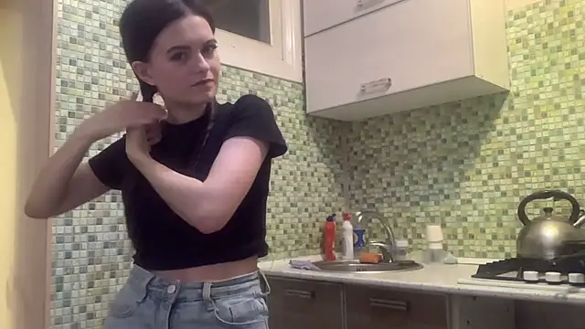 Онлайн чат XXX KikiAmino