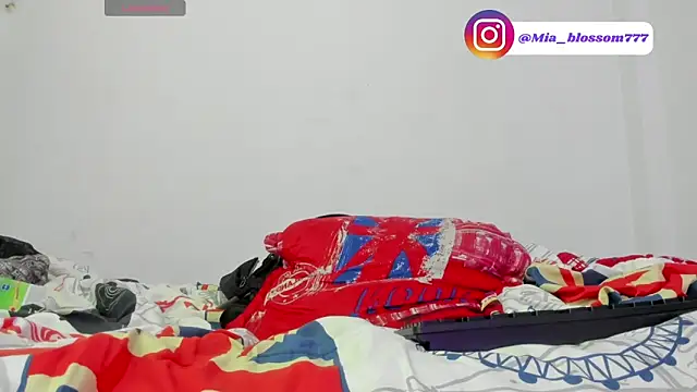 Mia_Blossoml__ Webcam-Show