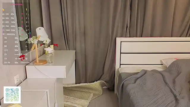 DaynaMacha's Live XXX Chat