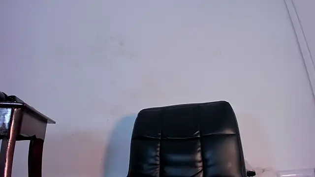 naughtylizeth_'s Webcam Show