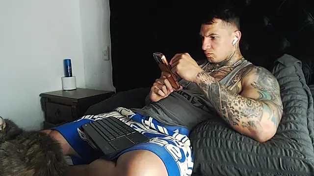Shane_Clay Live XXX-Chat