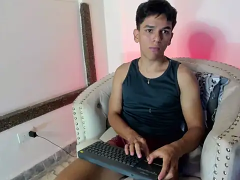 Salomon_Mendoza Live XXX-Chat