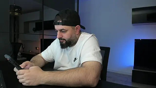 XXX chat uživo modela DravenPeak