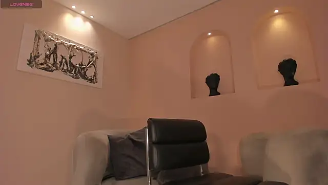 SunnyRivers' Live XXX Chat