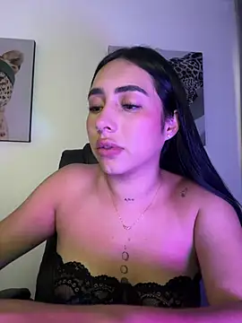 isabella_jade: απευθείας συνομιλία ΧΧΧ