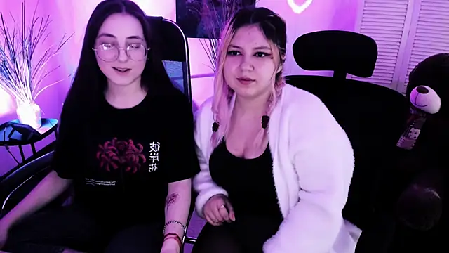 DiaAngell live XXX chat