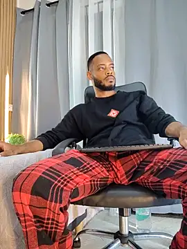 Oliver_bigblack_cock Adlı Modelin Canlı XXX Sohbeti