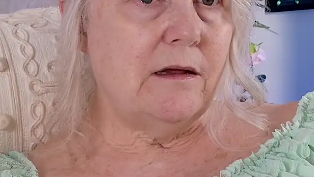 Kaitlyn_Wintersのウェブカメラショー