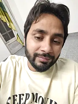 Cute_Lucky Show in webcam