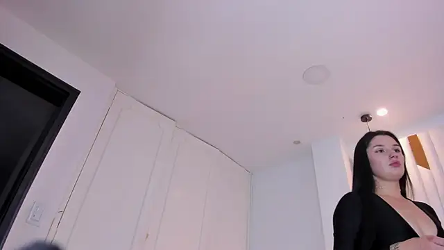 Онлайн чат XXX CarolinaFerrer