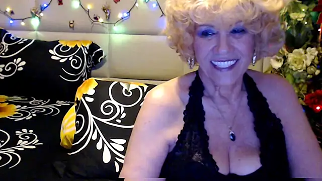 HappyWomanOn Chat XXX in diretta