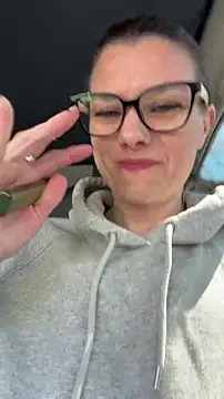 LadyLena1 Live XXX-Chat