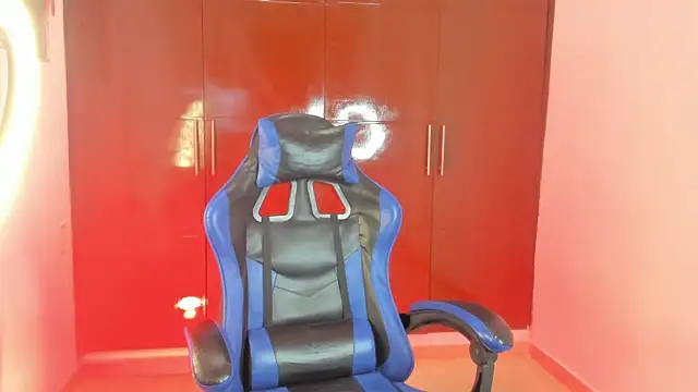 Show de Milo_LatinBoy na webcam