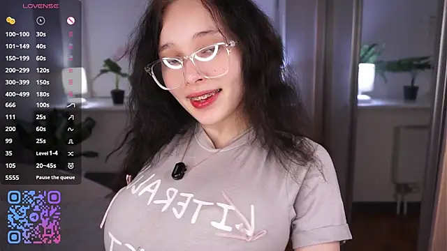 HannaHayles Chat XXX in diretta