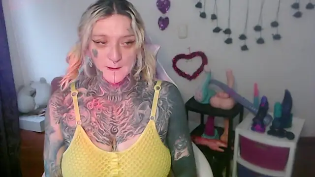 SLOPPYTITSSn Live XXX chat