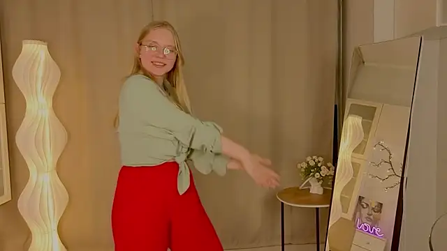 AlicaCohill's Live XXX Chat