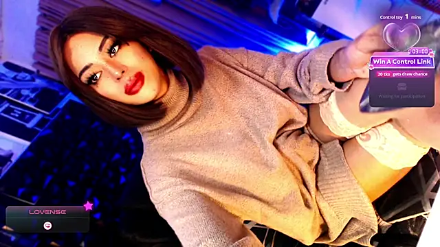 KYLIE_SHEMALE webcam show