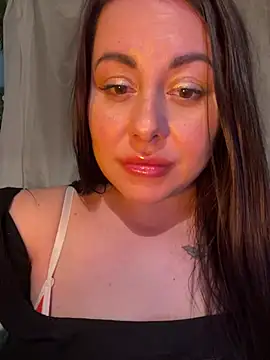 DaisyStreet's Live XXX Chat