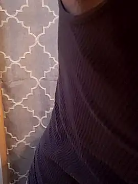 LargeDominoes' Webcam Show