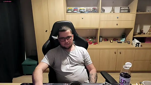 kevinnlovellyのウェブカメラショー