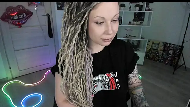 XXX chat uživo modela HoneySallyMoore