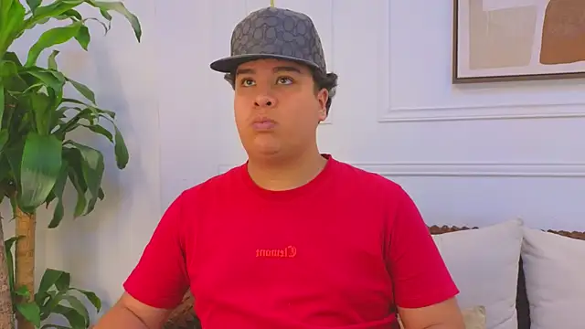 Naim_Bennetsex Adlı Modelin Web Kamerası Şovu