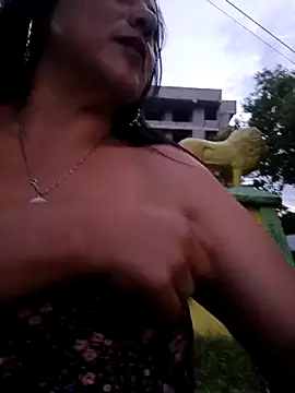 Chat XXX en directo de misshot_02