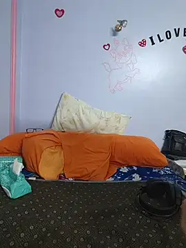 daisytaylorx1 webcam show