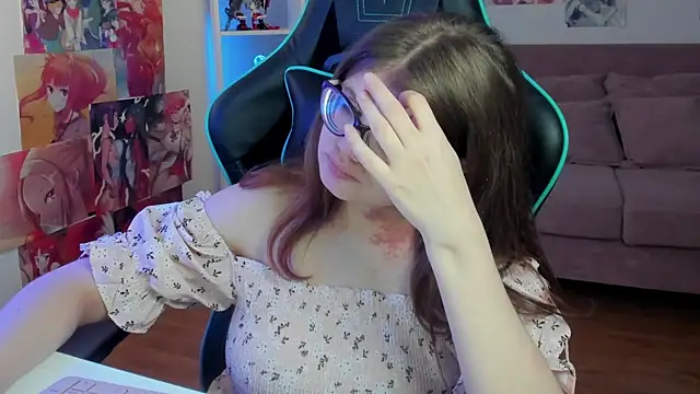 Chat XXX en directo de ChloeHalses