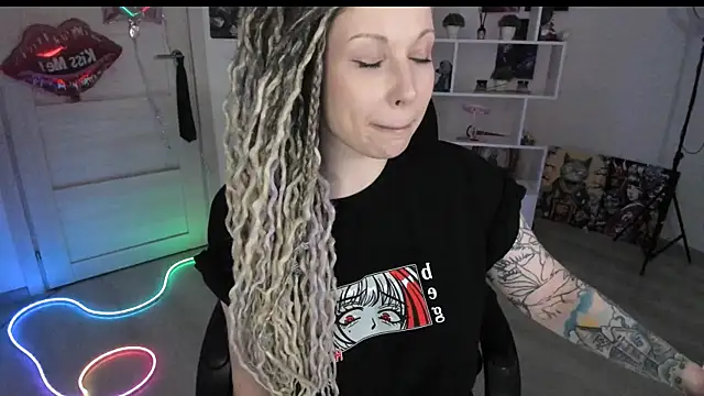 HoneySallyMoore's Live XXX Chat