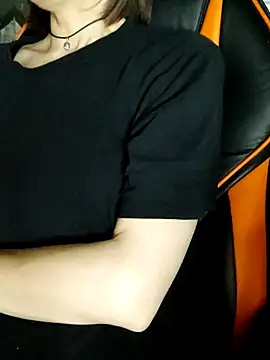 Aashikalaa's Live XXX Chat