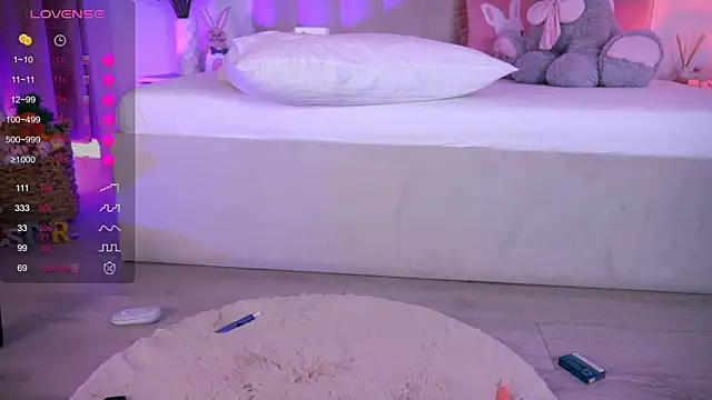 AishaSins Chat XXX live