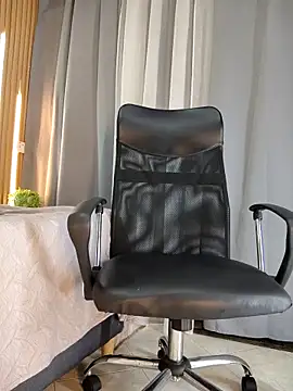 Oliver_bigblack_cock Show Webcam