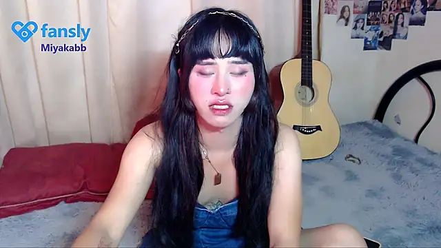 chakababe webkamerás műsora