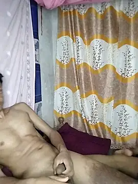 Show de Priankaboudi na webcam