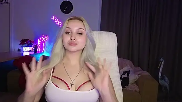 adrelaxina's Live XXX Chat