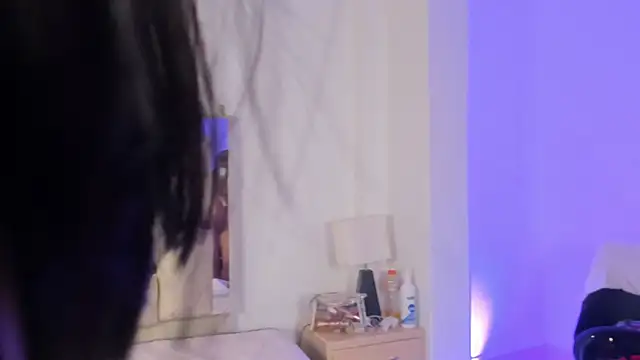 valery_and_Dani_'s Live XXX Chat