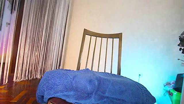 CrazyPinky's Live XXX Chat