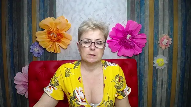 EmiliaGree élő XXX-chatje