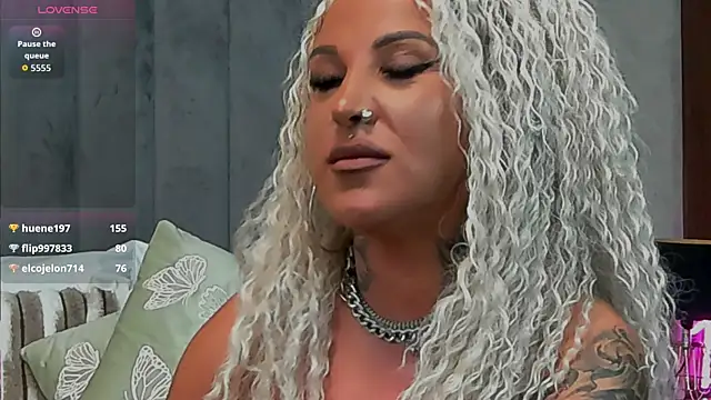 Онлайн чат XXX Sierra_Quinn