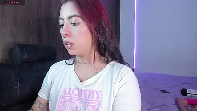 แชท XXX สดของ maazikeenx