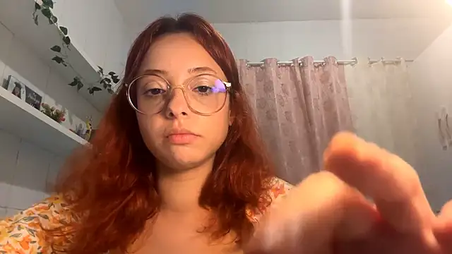 JasmineWaggy Show in webcam